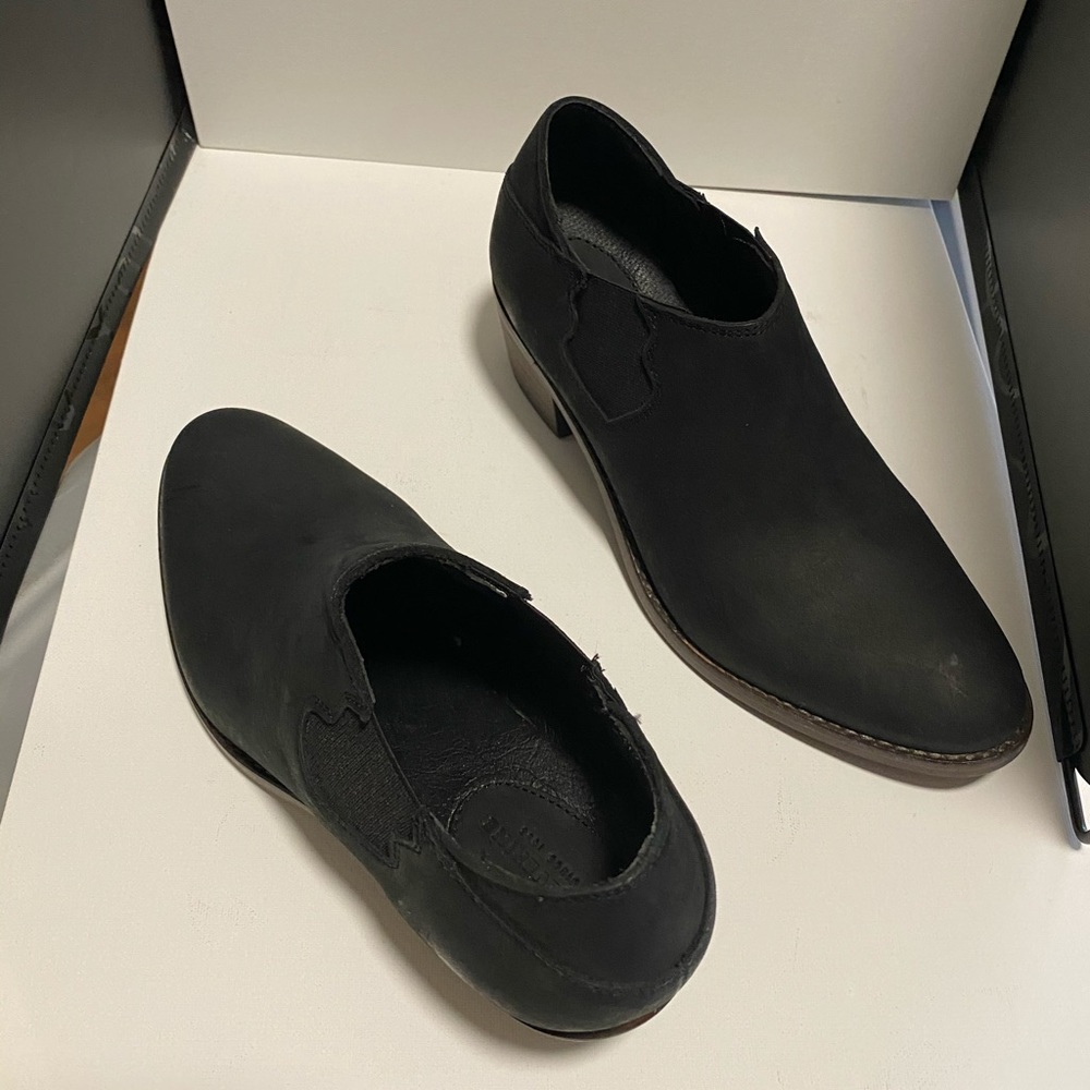 Wolverine Alice Booties - Picture 1 of 6